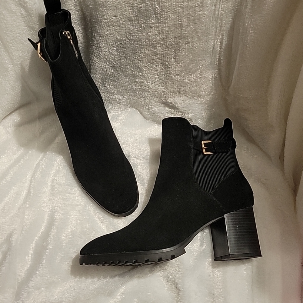 Blondo Tobi waterproof black suede heeled booties women's size 12M